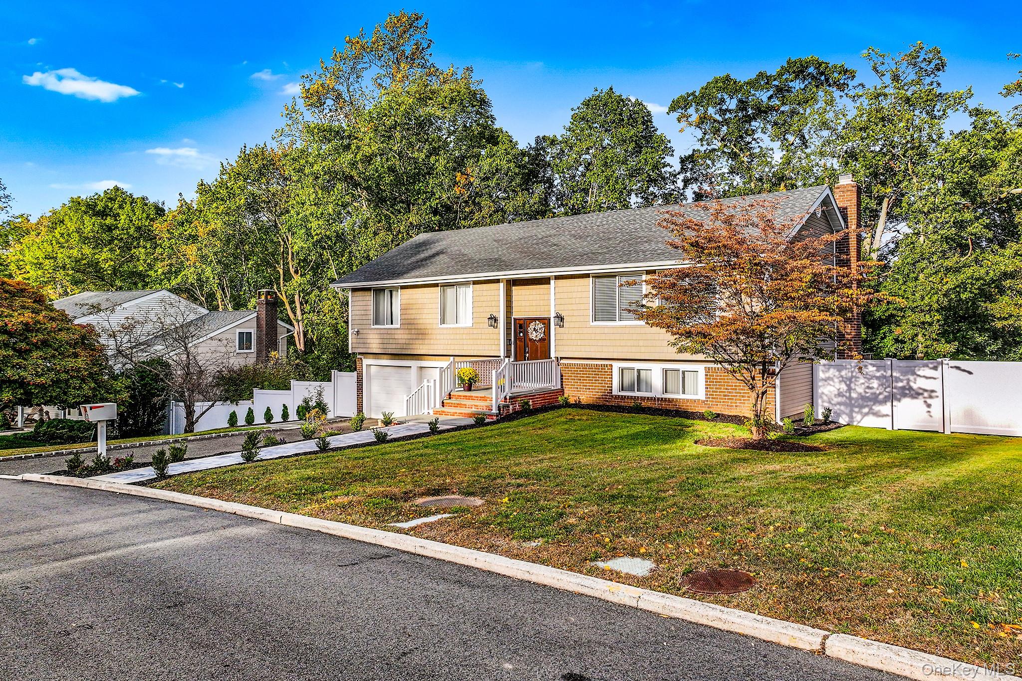 25 Hitching Post Lane