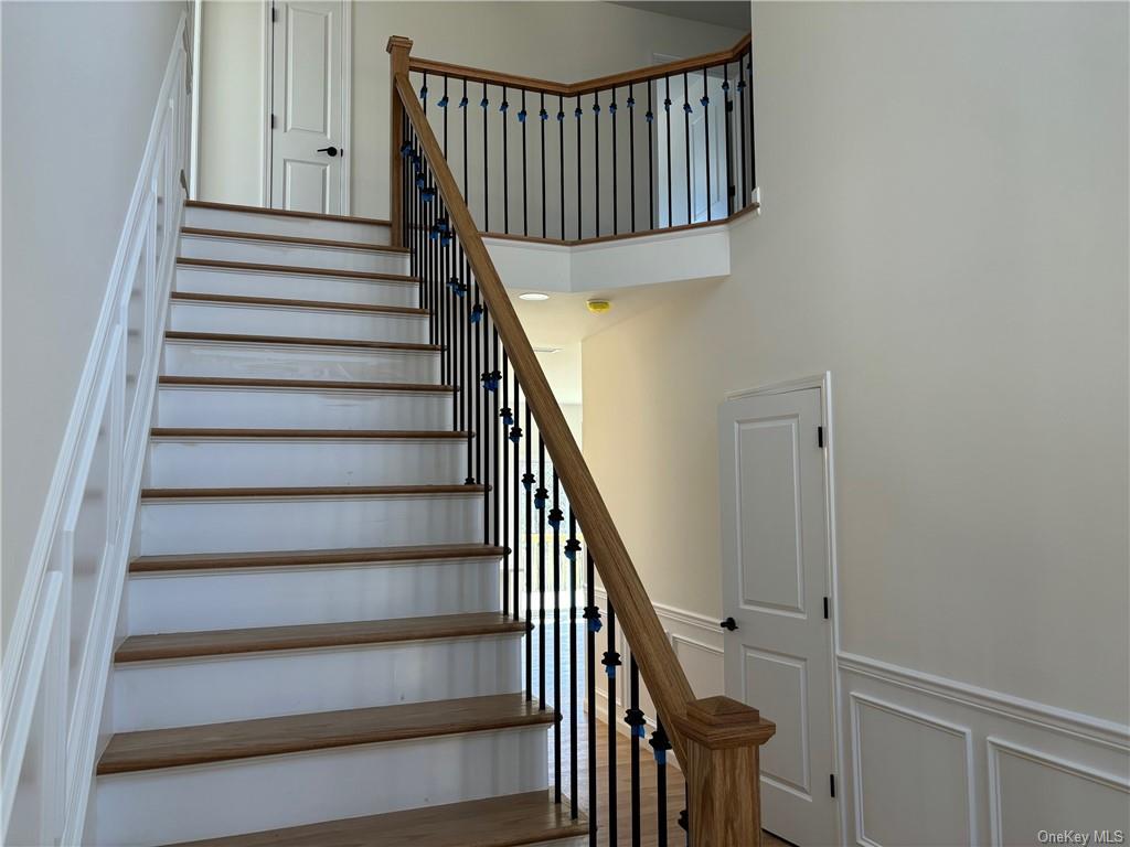 4 Rosewood, Salisbury Mills, New York image 3