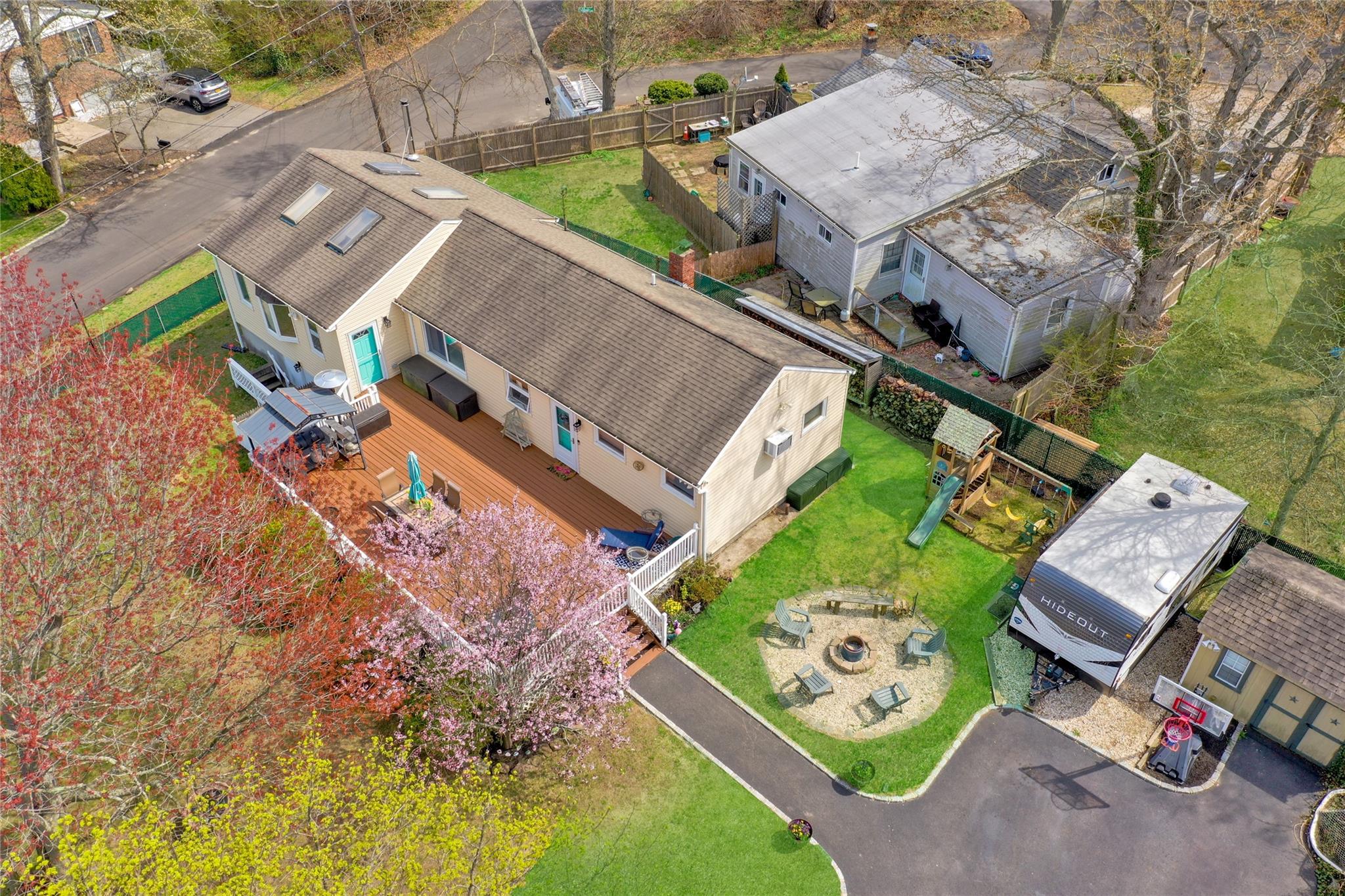 4 Atlantic Drive, Sound Beach, New York image 36