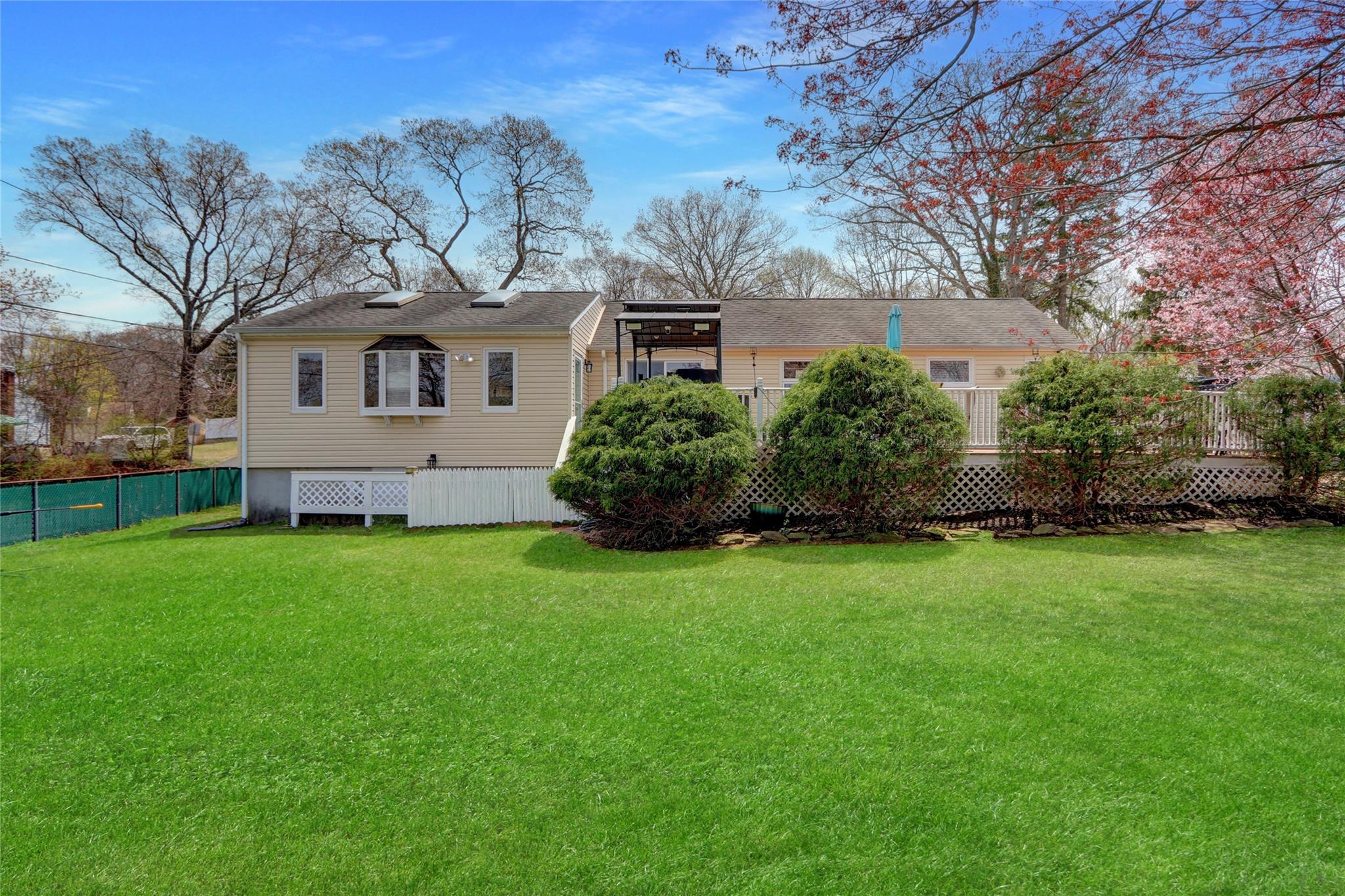 4 Atlantic Drive, Sound Beach, New York image 2