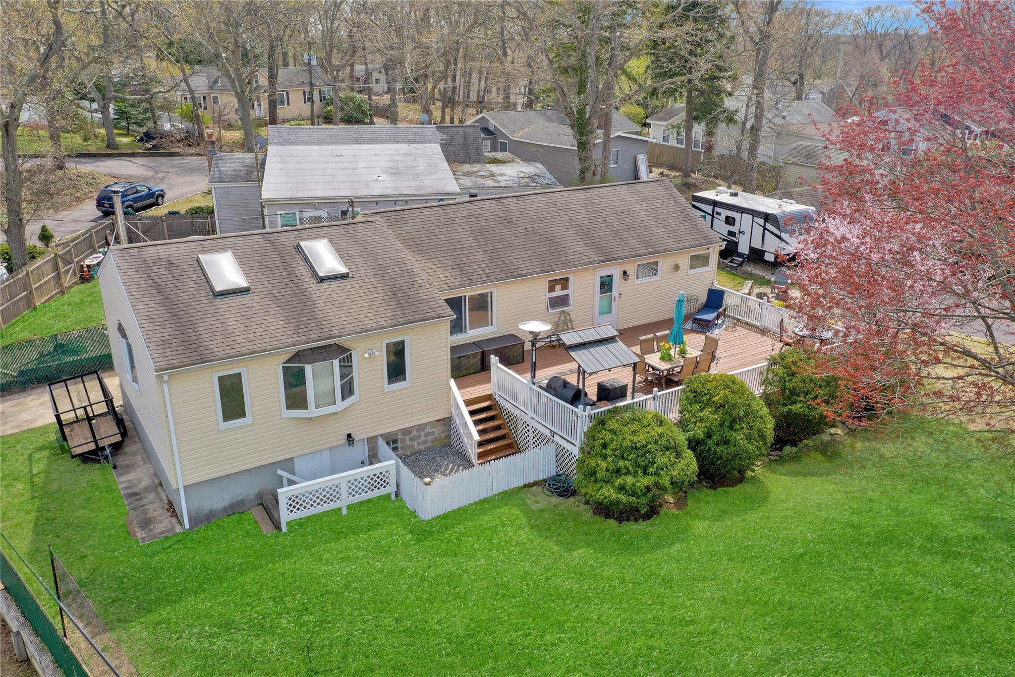 4 Atlantic Drive, Sound Beach, New York image 4