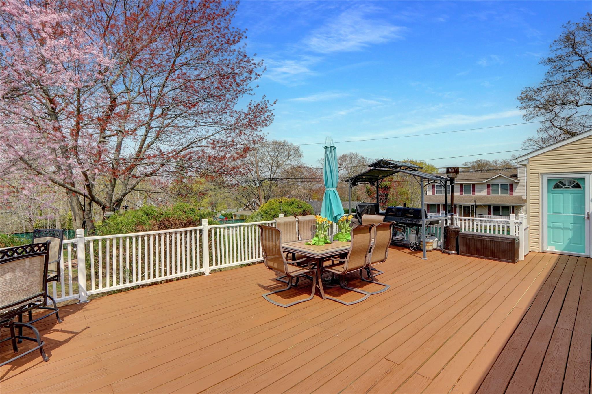 4 Atlantic Drive, Sound Beach, New York image 9