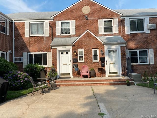 Photo 1 of 14 — 72-59 Little Neck Parkway H-1, Glen Oaks, NY 11004