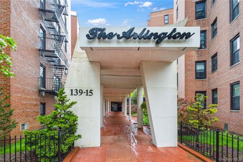 139-15 83 Avenue 409 Briarwood NY 11435