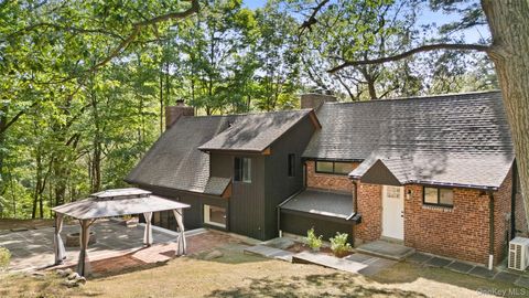 Tiny photo for 27 Hardscrabble Road, Briarcliff Manor, NY 10510 (MLS # 921875)