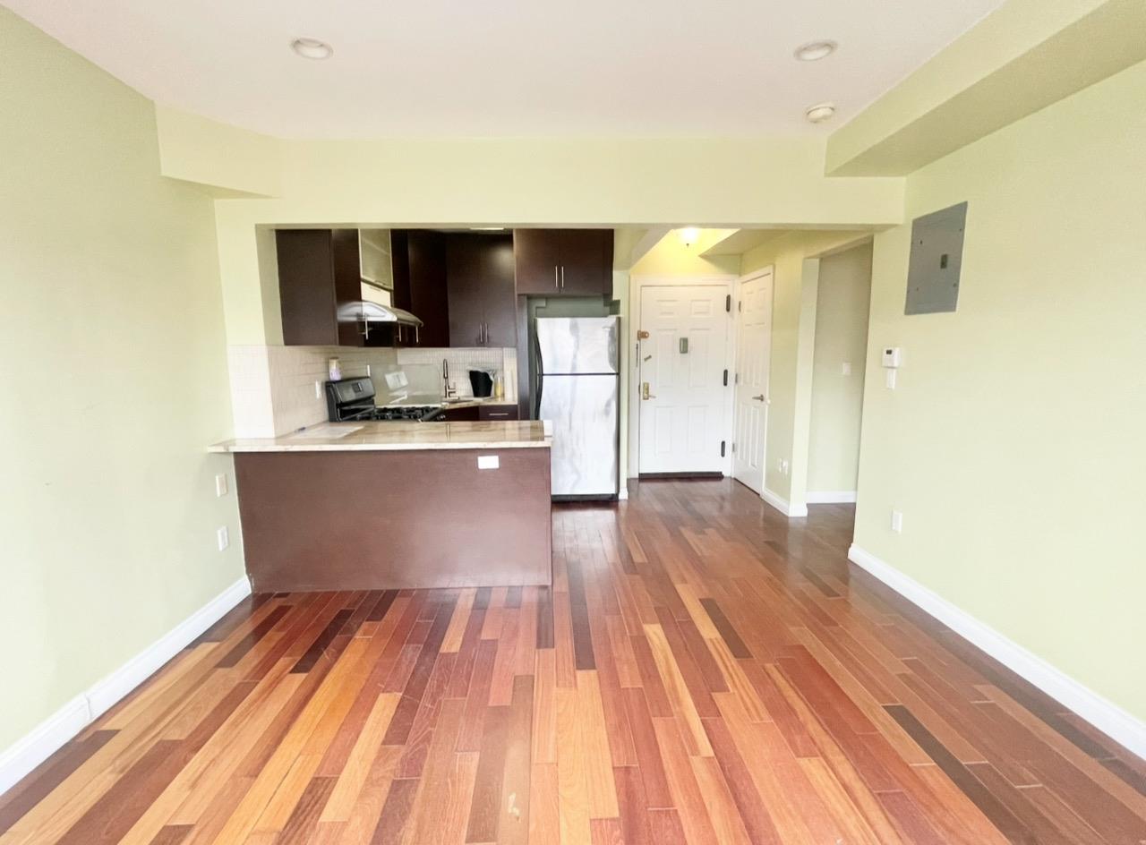 71-19 162 Street #2I, Fresh Meadows, New York image 3