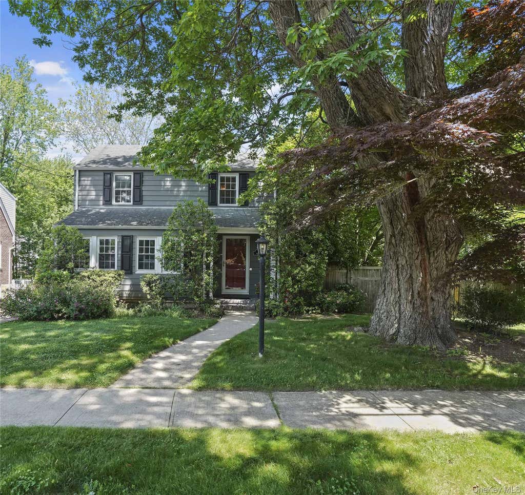 Photo of 9 Whittier Street, Hartsdale, NY 10530 (MLS # 1004830)