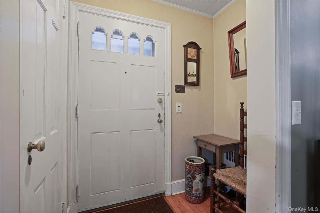 Photo of 9 Whittier Street, Hartsdale, NY 10530 (MLS # 1004830)