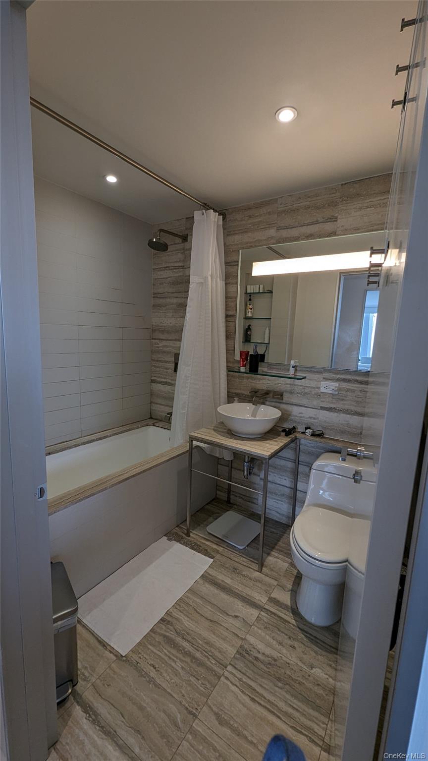 322 W 57th Street 37H