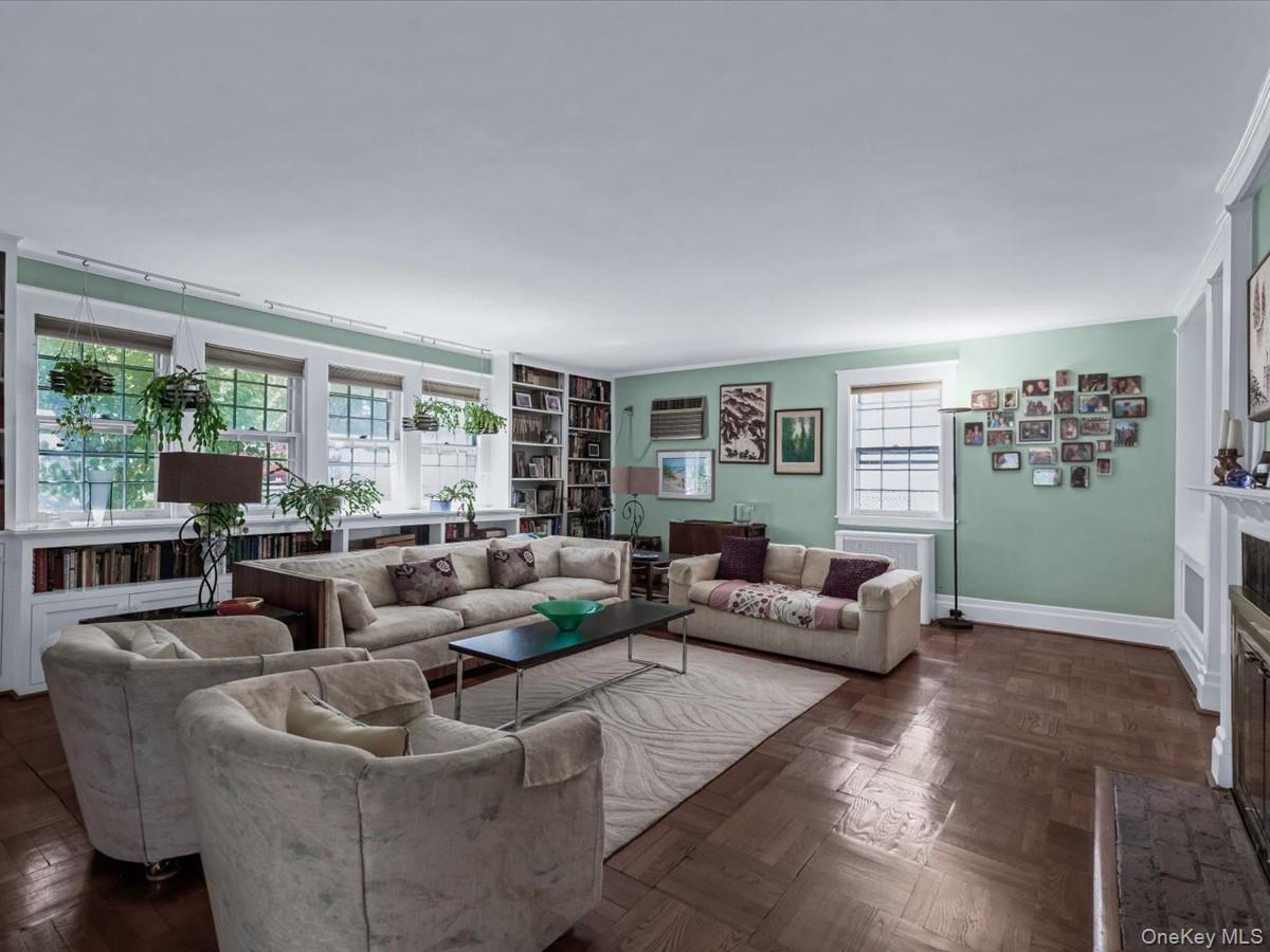 367 Grosvenor Street