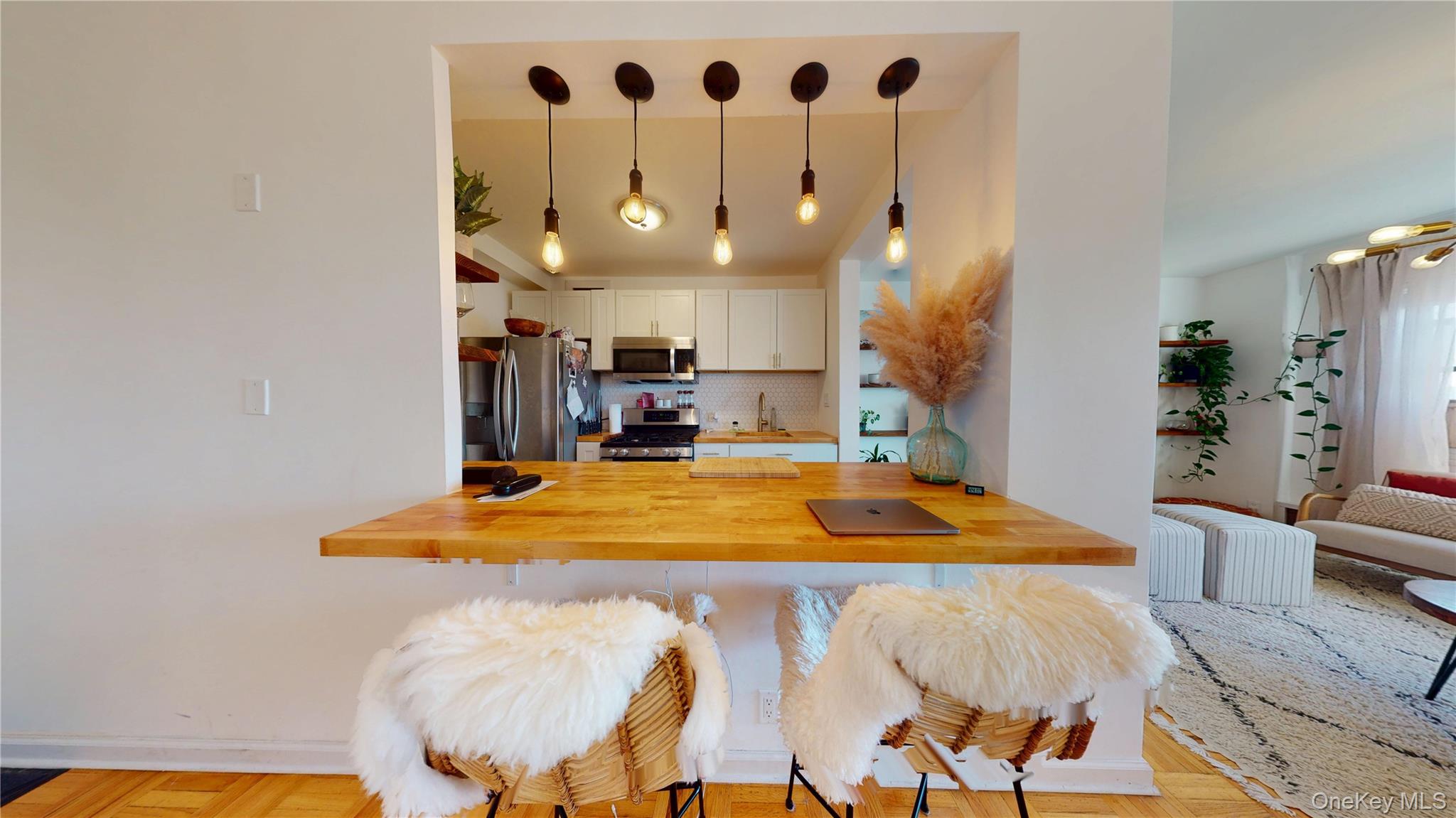 4 Fordham Hill Oval 8C