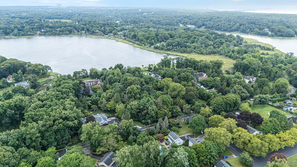 Photo of 59 Dyke Road, Setauket, NY 11733 (MLS # 1043169)