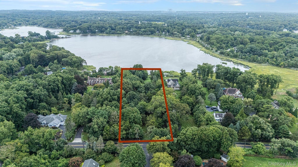 Photo of 59 Dyke Road, Setauket, NY 11733 (MLS # 1043169)
