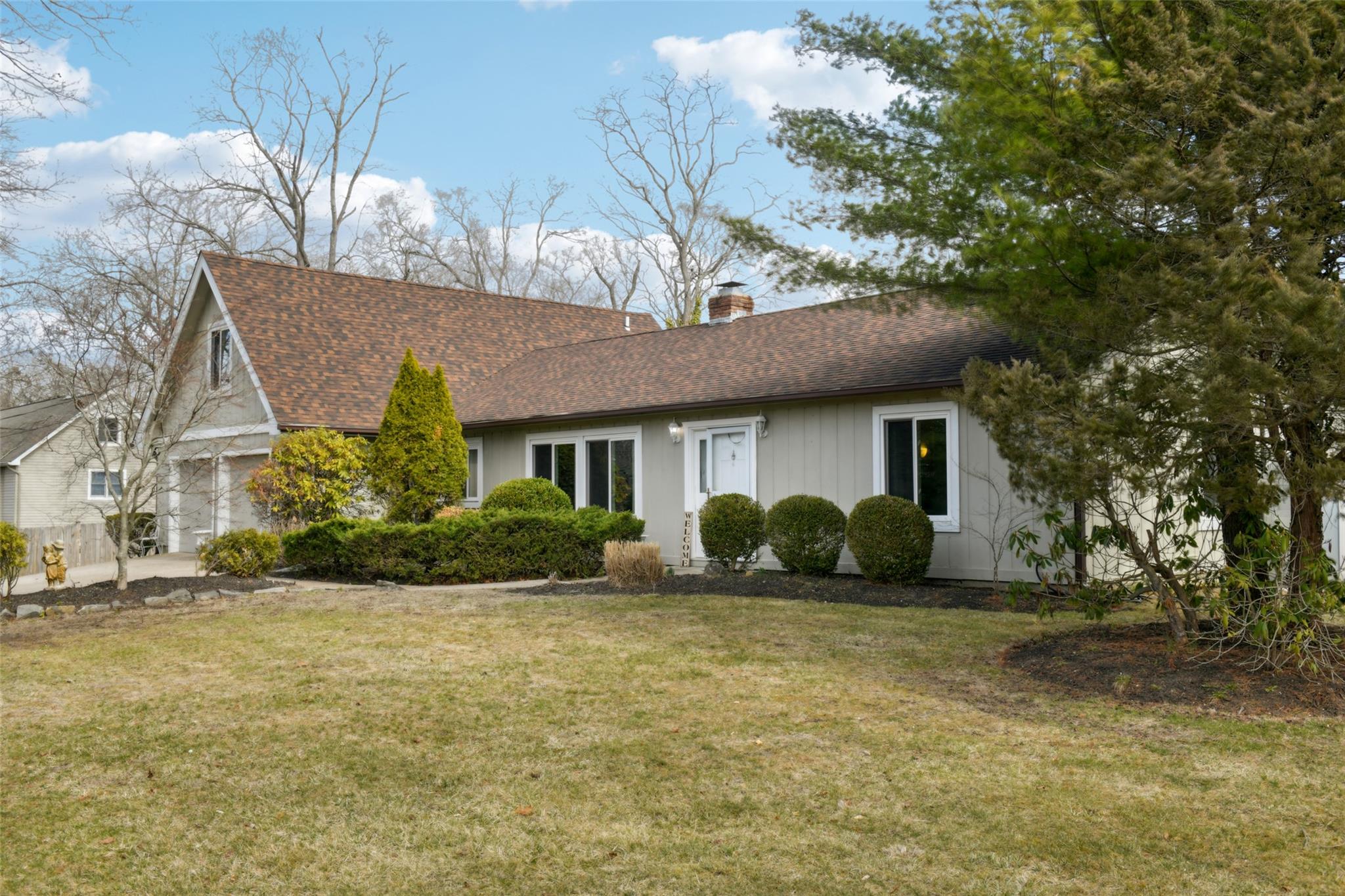 69 Bellhaven Road, Brookhaven, New York image 4