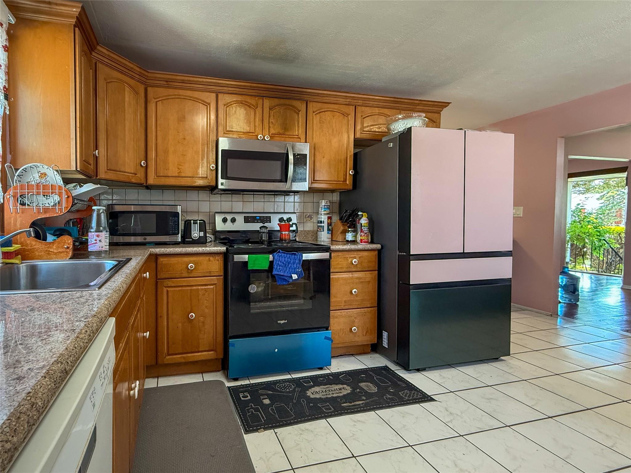 1 Palmer Place, Valley Stream, New York image 5