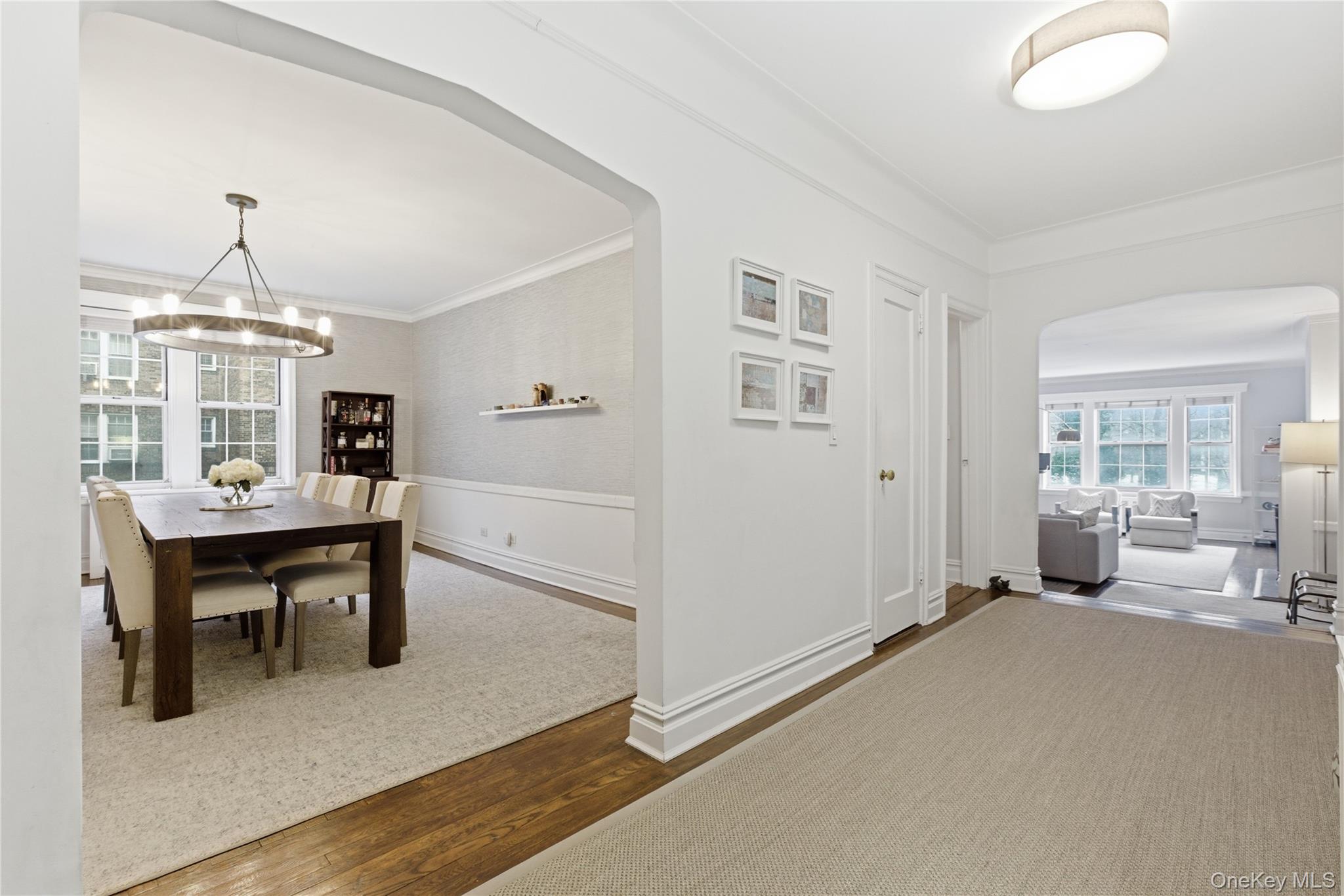 25 Parkview Avenue 2A