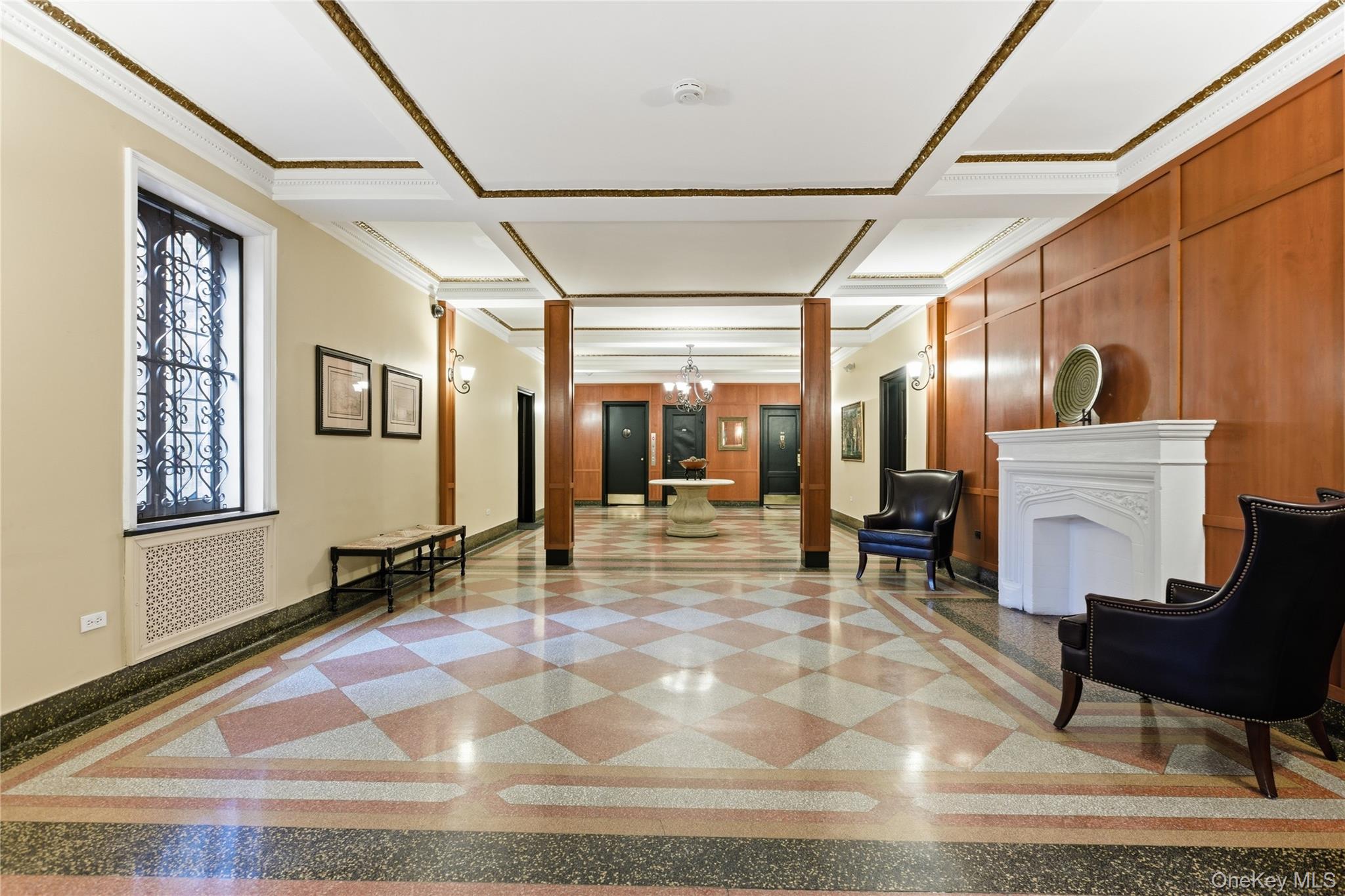 25 Parkview Avenue 2A