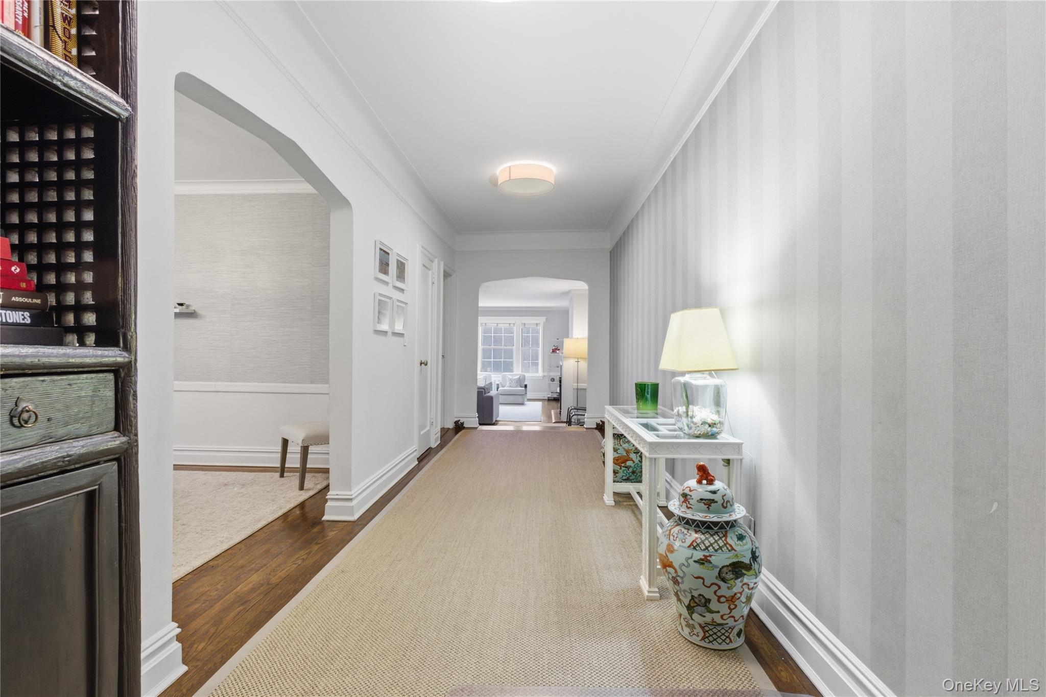 25 Parkview Avenue 2A