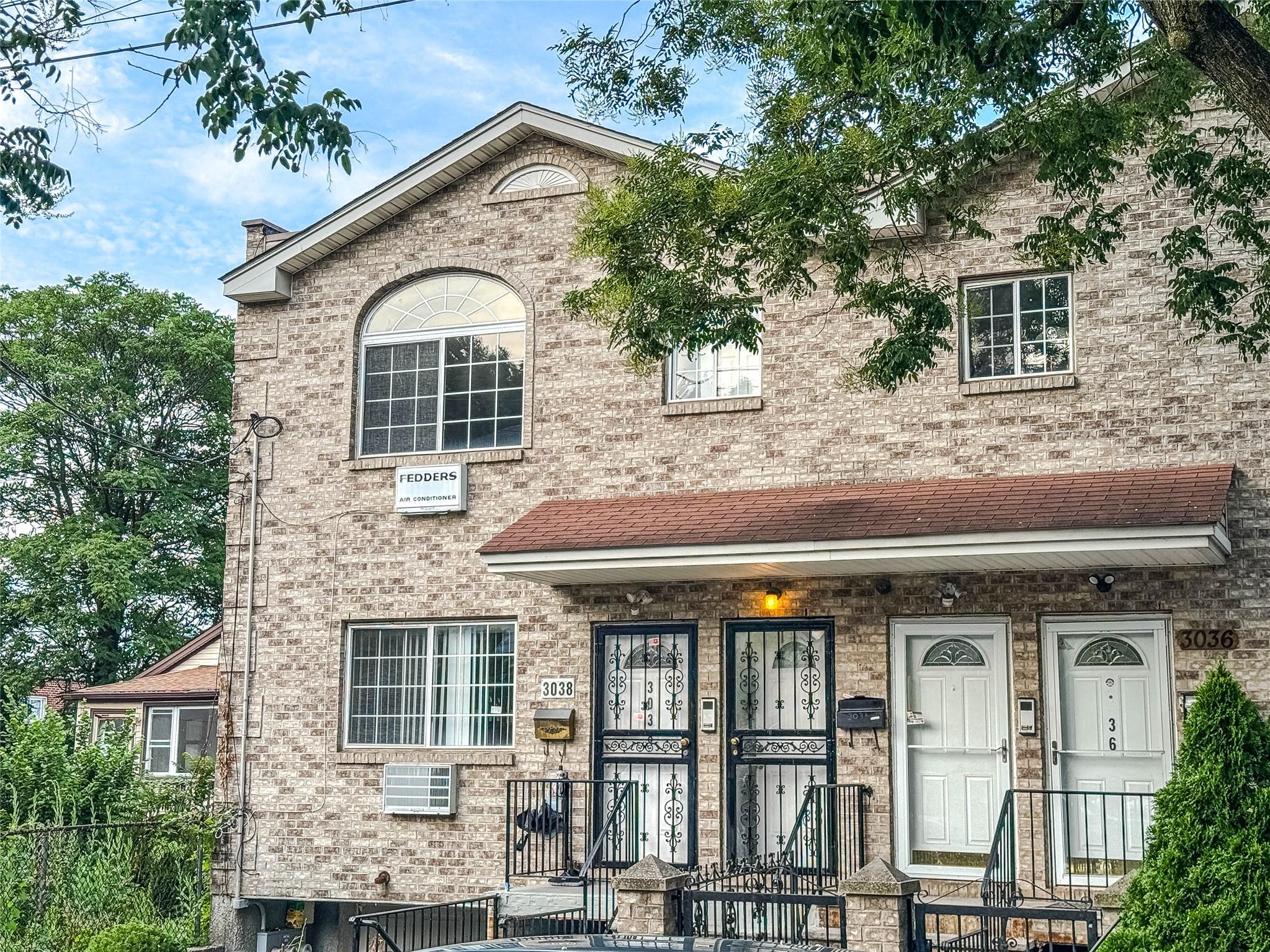 3038 Kingsland Avenue