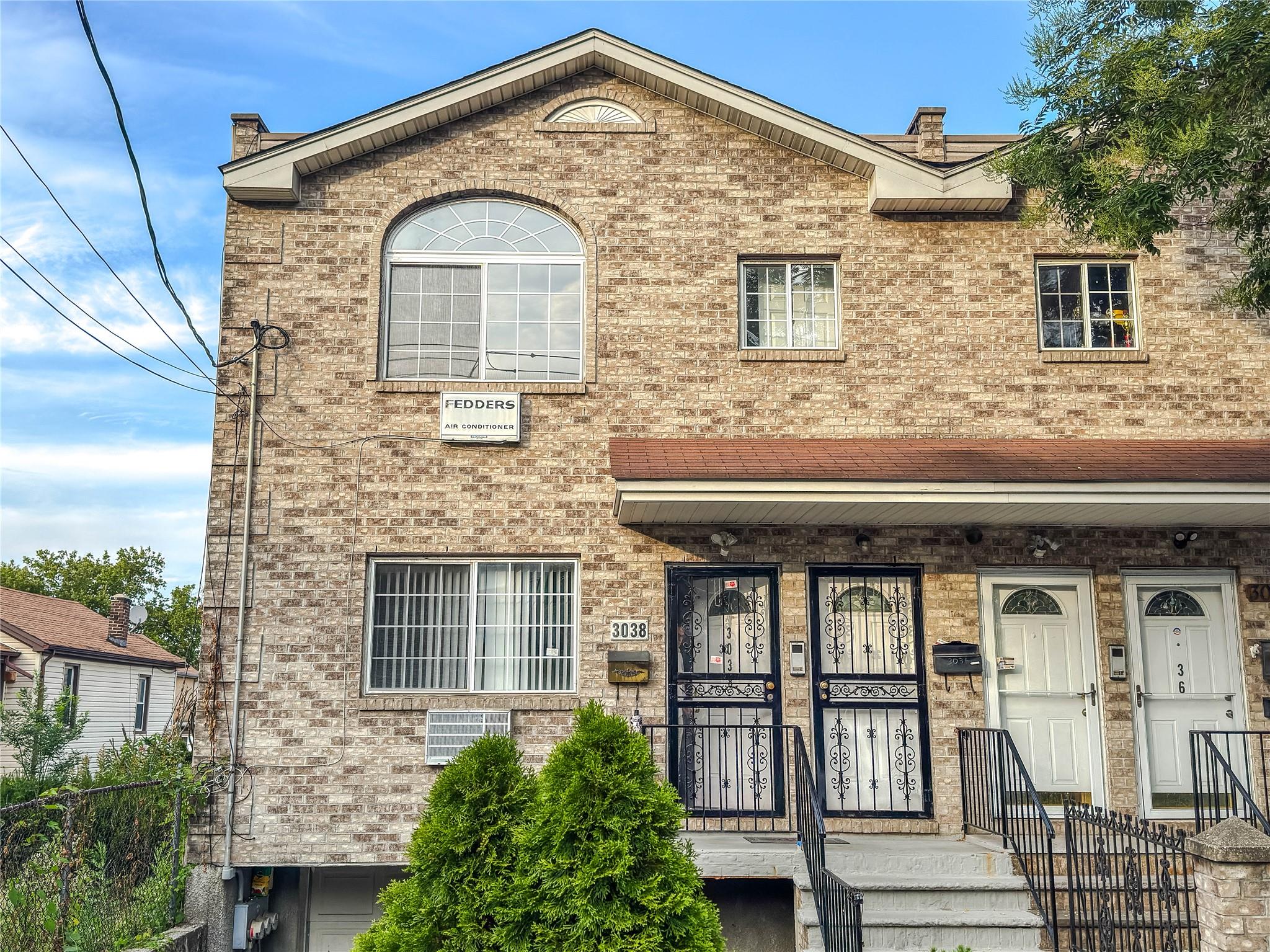 3038 Kingsland Avenue