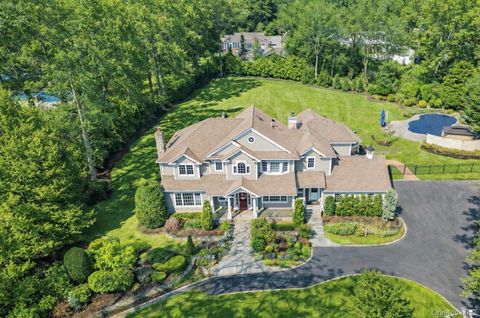 28 Dunlop Road Huntington NY 11743