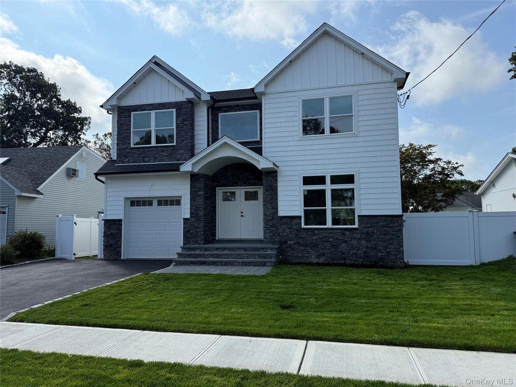 Photo of 2282 Sycamore Place, Merrick, NY 11566 (MLS # 916052)