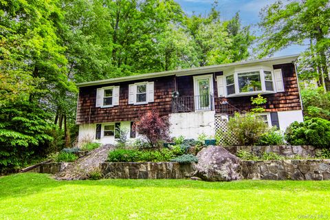 Homes For Sale - 36 Rochambeau Road<br/> Putnam County, Garrison, NY 10524
