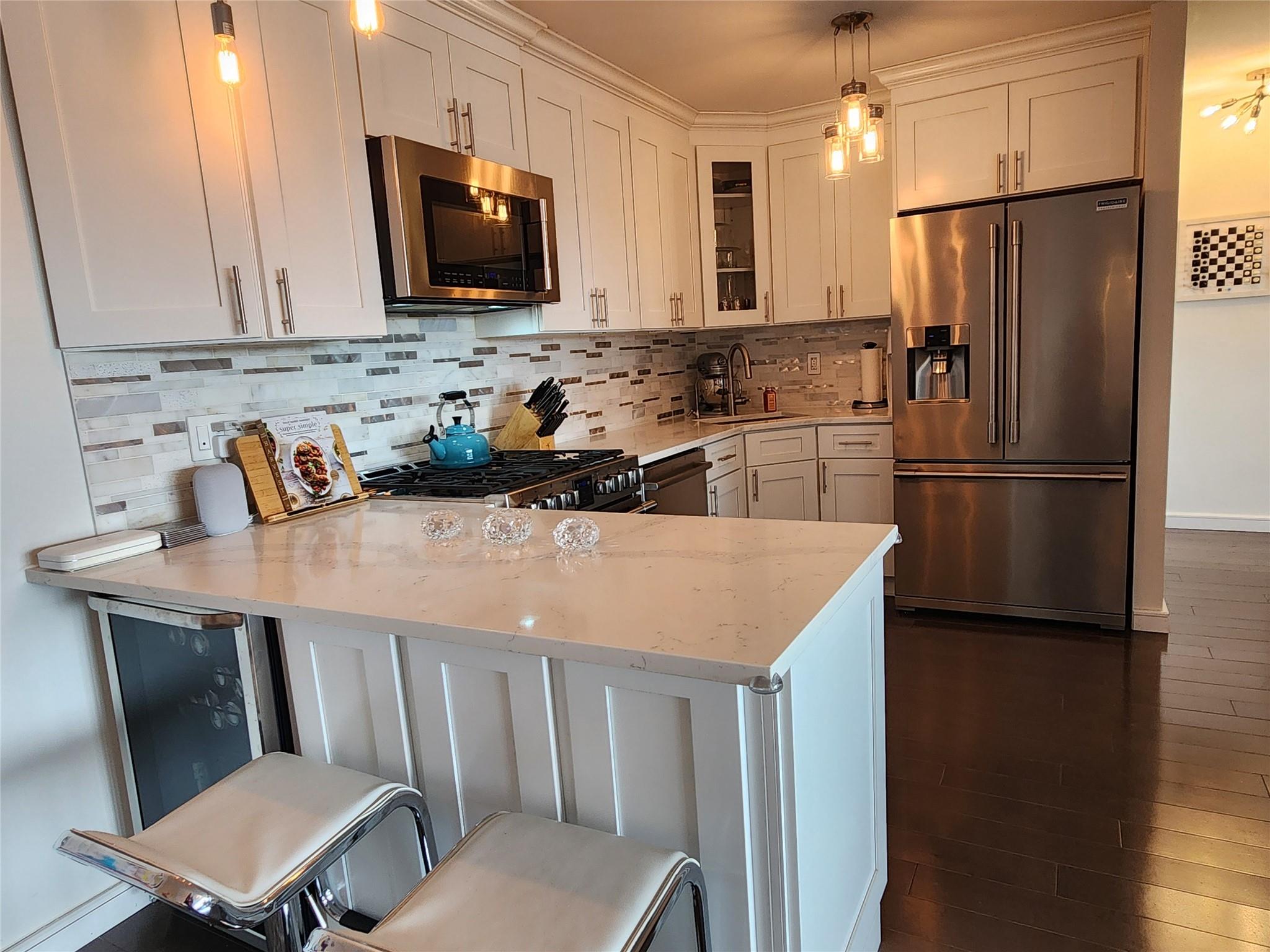 18-15 215th Street #6 P, Bayside, New York image 2