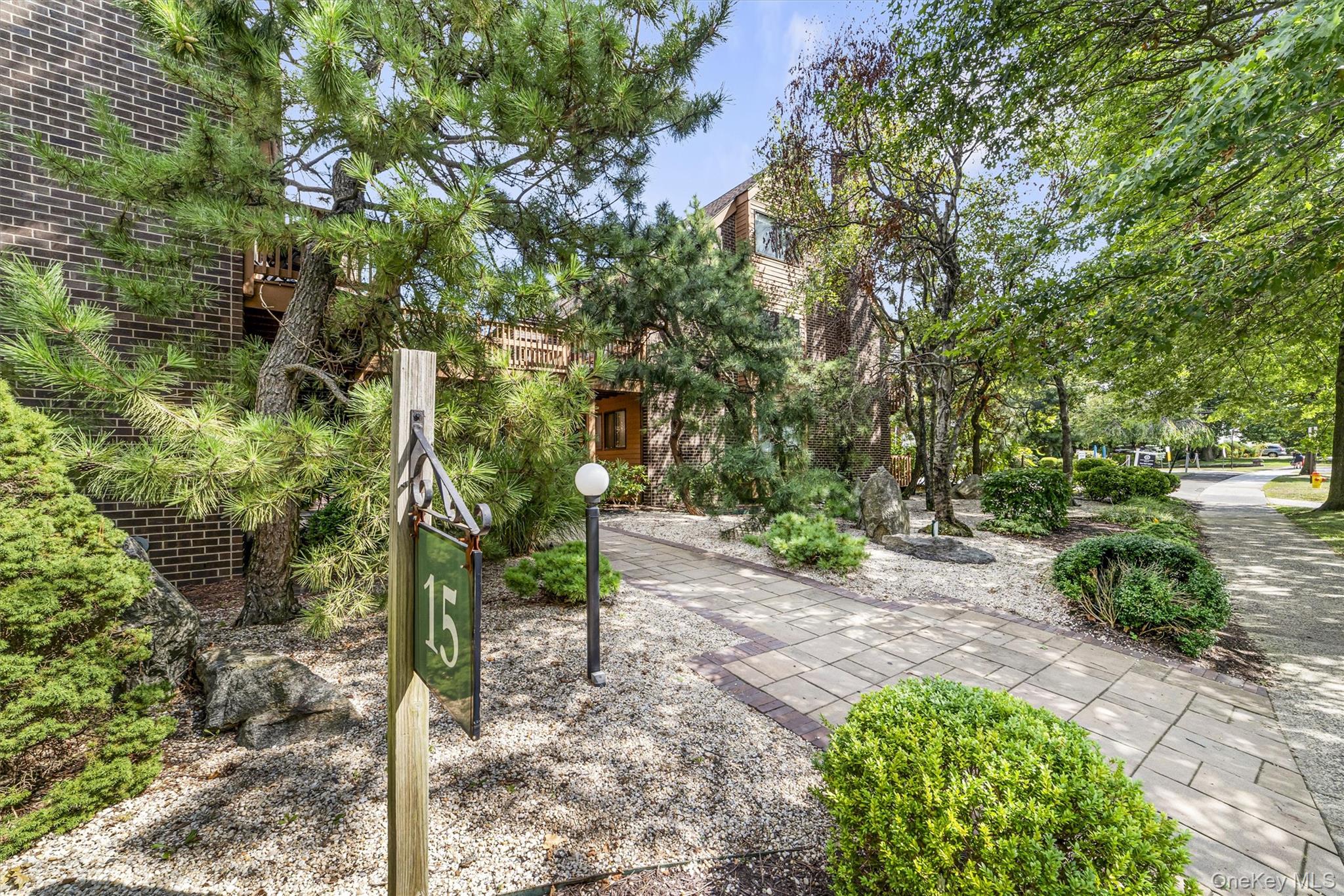 15 Greenridge Avenue 25F