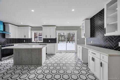 Homes For Sale - 74 Lincoln Avenue<br/> Islip Terrace, NY 11752