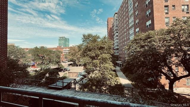 138-10 Franklin Avenue 3H