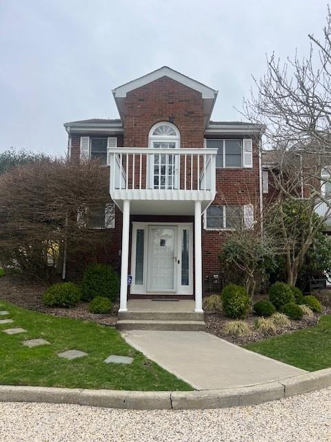 Library Avenue 4, Westhampton Beach, Hamptons, NY - 2 Bedrooms  
3 Bathrooms - 