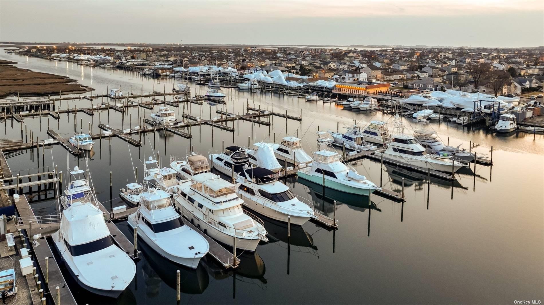 10 Ocean Watch Court, Freeport, New York image 31