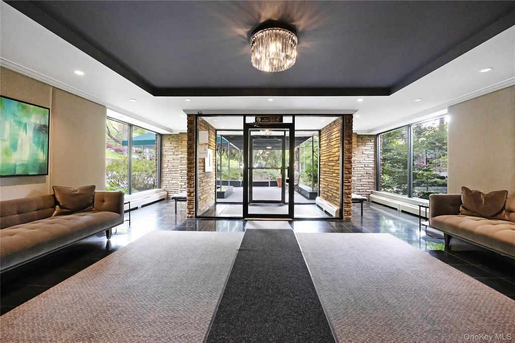 Photo of 42-30 Douglaston Parkway #5C, Douglaston, NY 11363 (MLS # 941065)