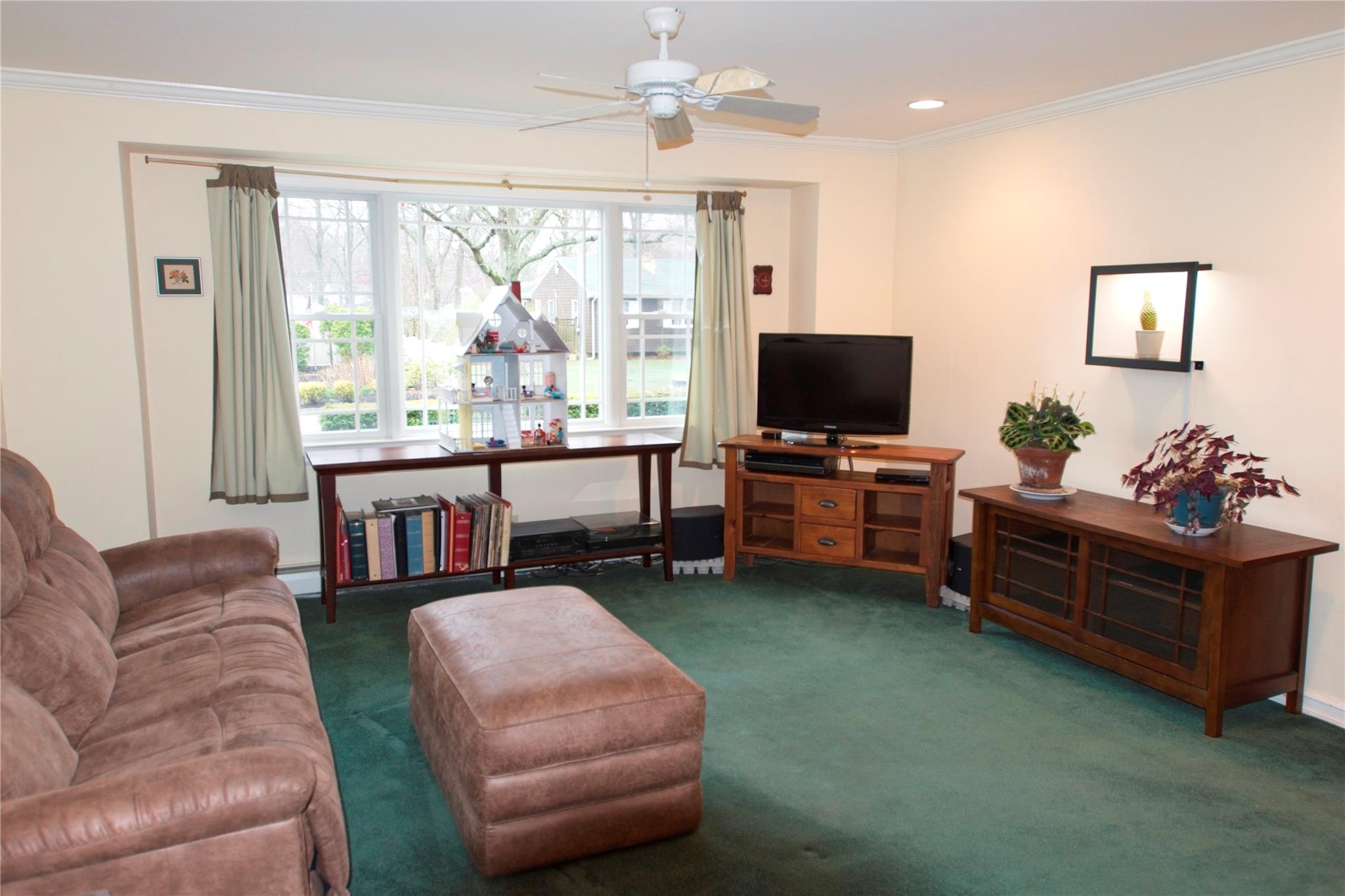79 Hempstead Avenue, Miller Place, Florida image 15