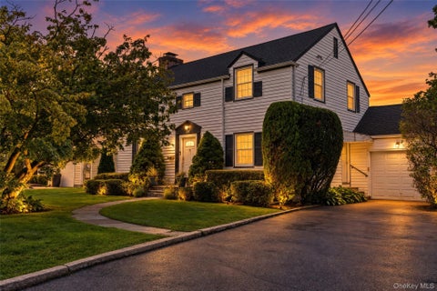 Photo of 136 Wilmot Circle, Scarsdale, NY 10583 (MLS # 1043497)