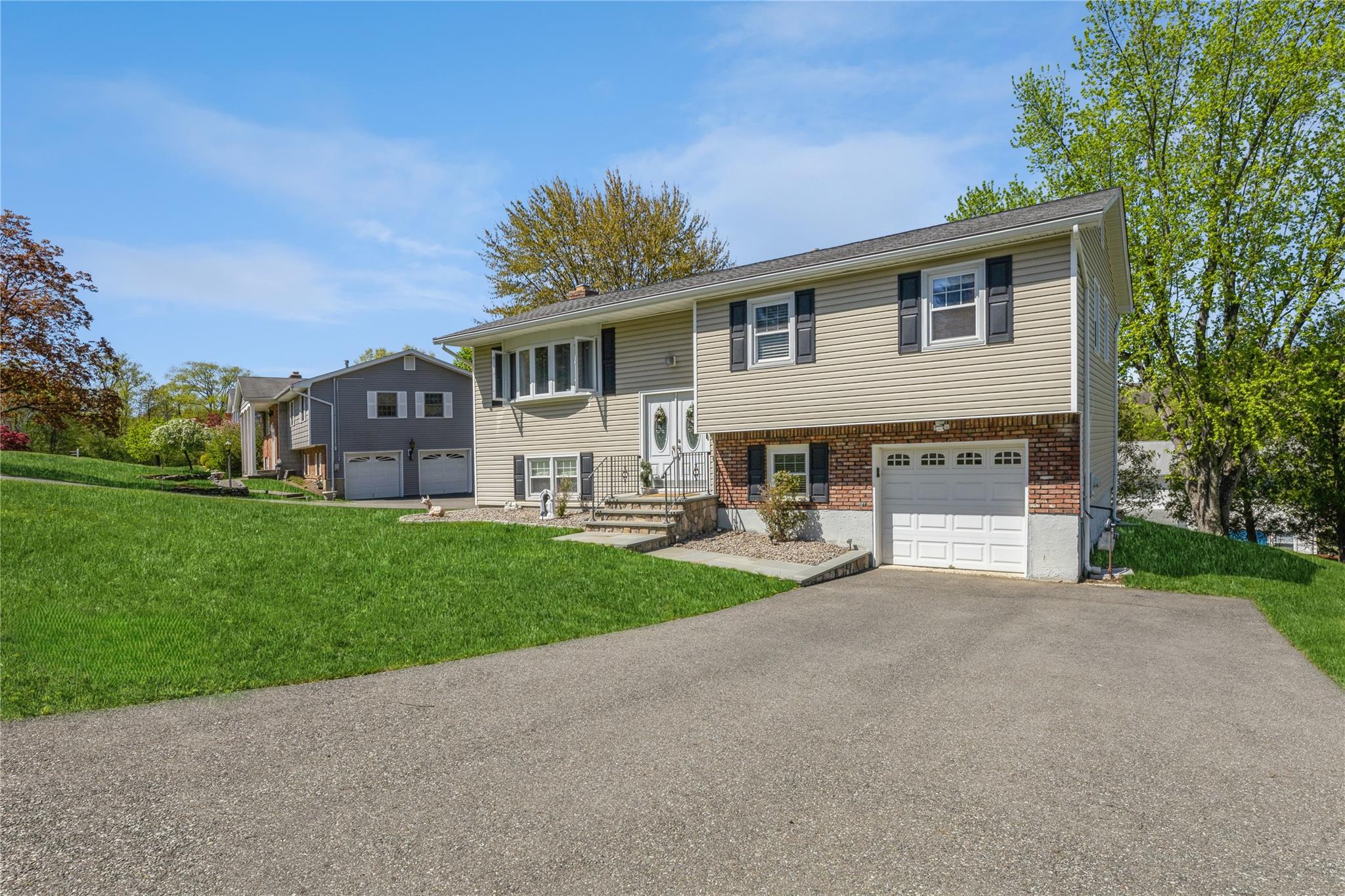 26 Hillside Drive, Thiells, New York image 2