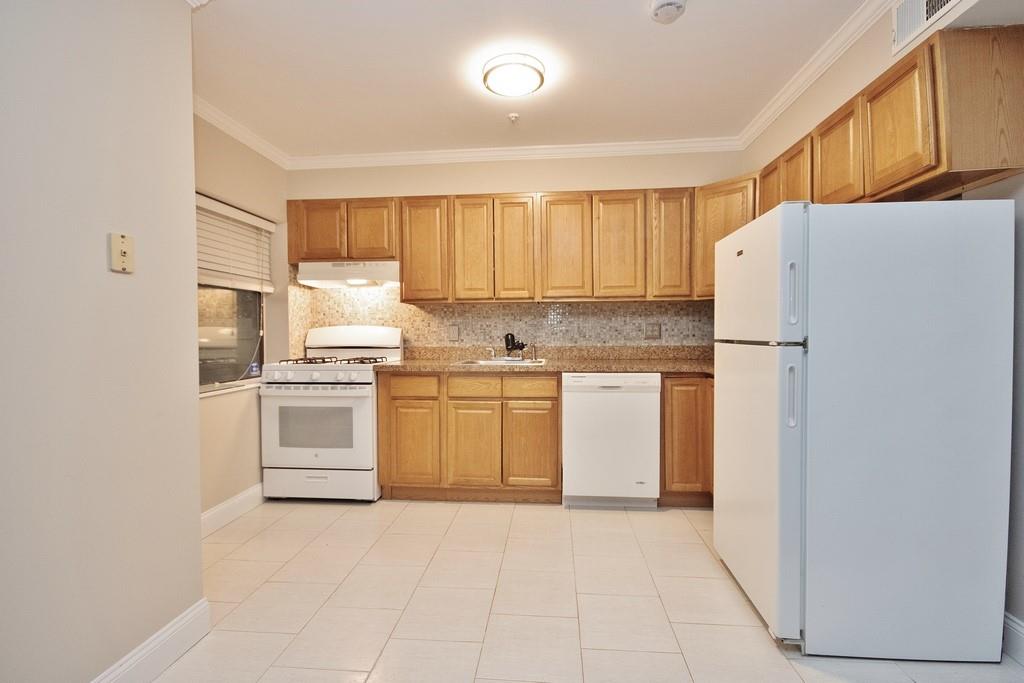 39 S Sterling Avenue #1A, White Plains, New York image 2