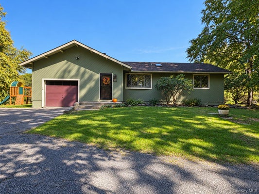 40 FAIRWAY DR, FREEHOLD, NY 12431 - Image 8cc89d2ec78ea3fb7004200509d6cc9d/3077534311