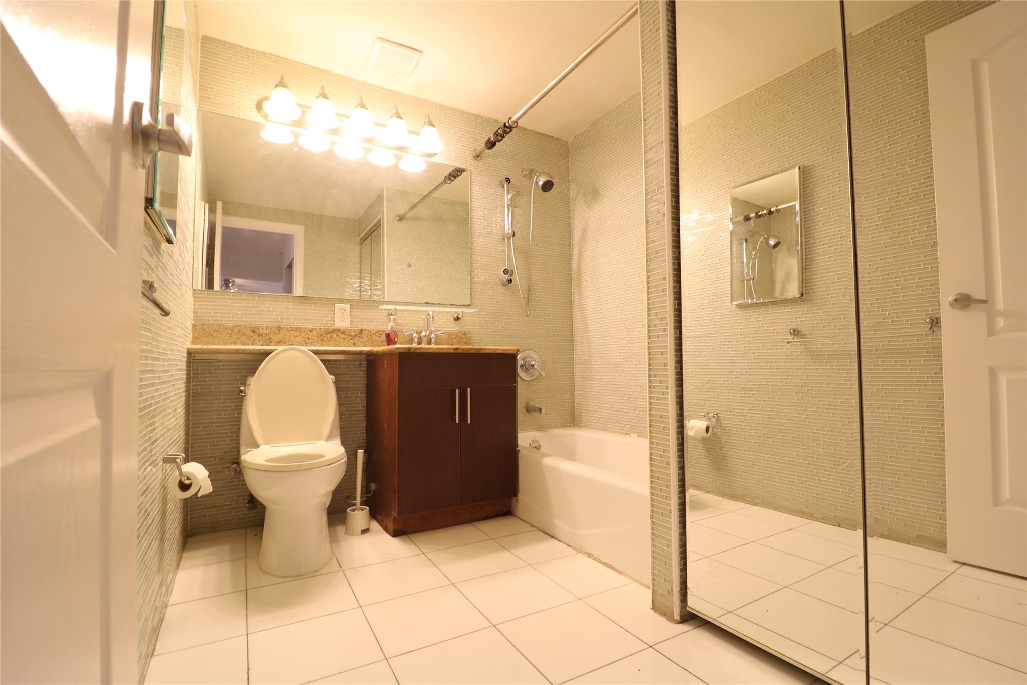 41-25 Kissena Boulevard #4TT, Flushing, New York image 7