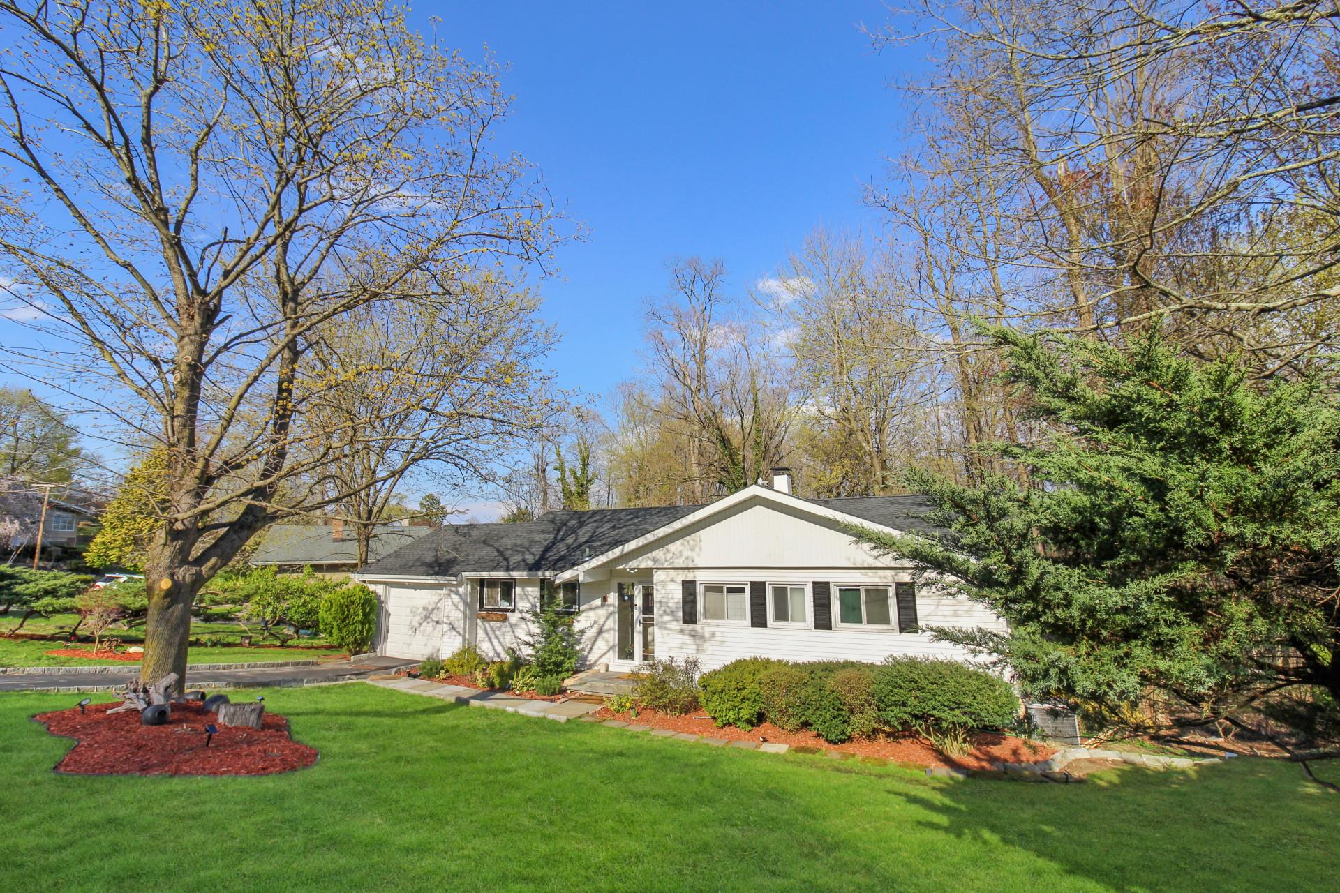 4 Stonewall Circle, White Plains, New York image 22