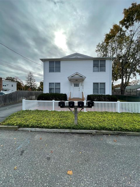 Multifamily For Rent - 944 Union Street #B<br/> Bohemia, NY 11716