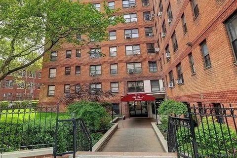 6434 102nd Street 9Z Rego Park NY 11374