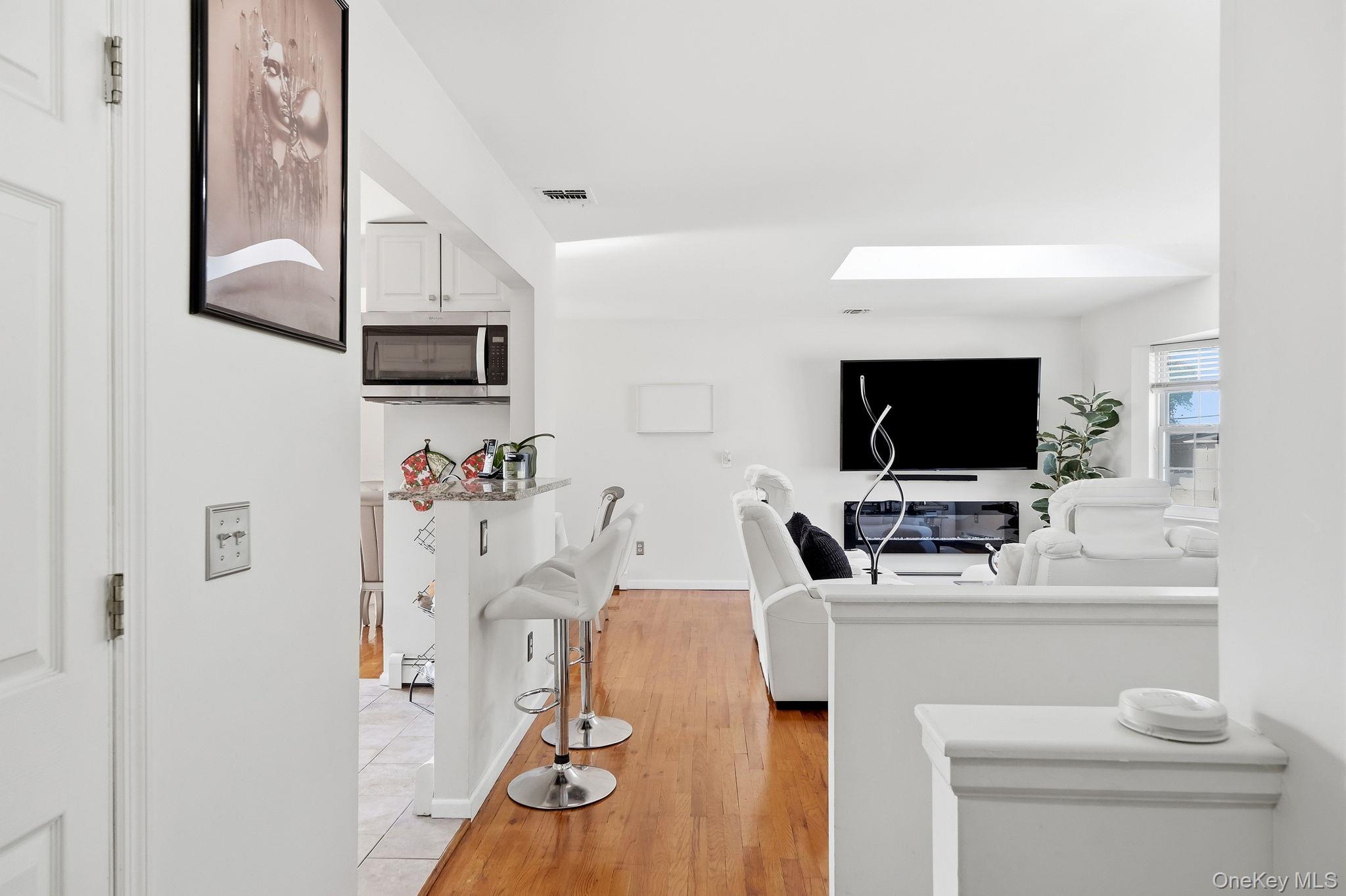 10 Carman Boulevard