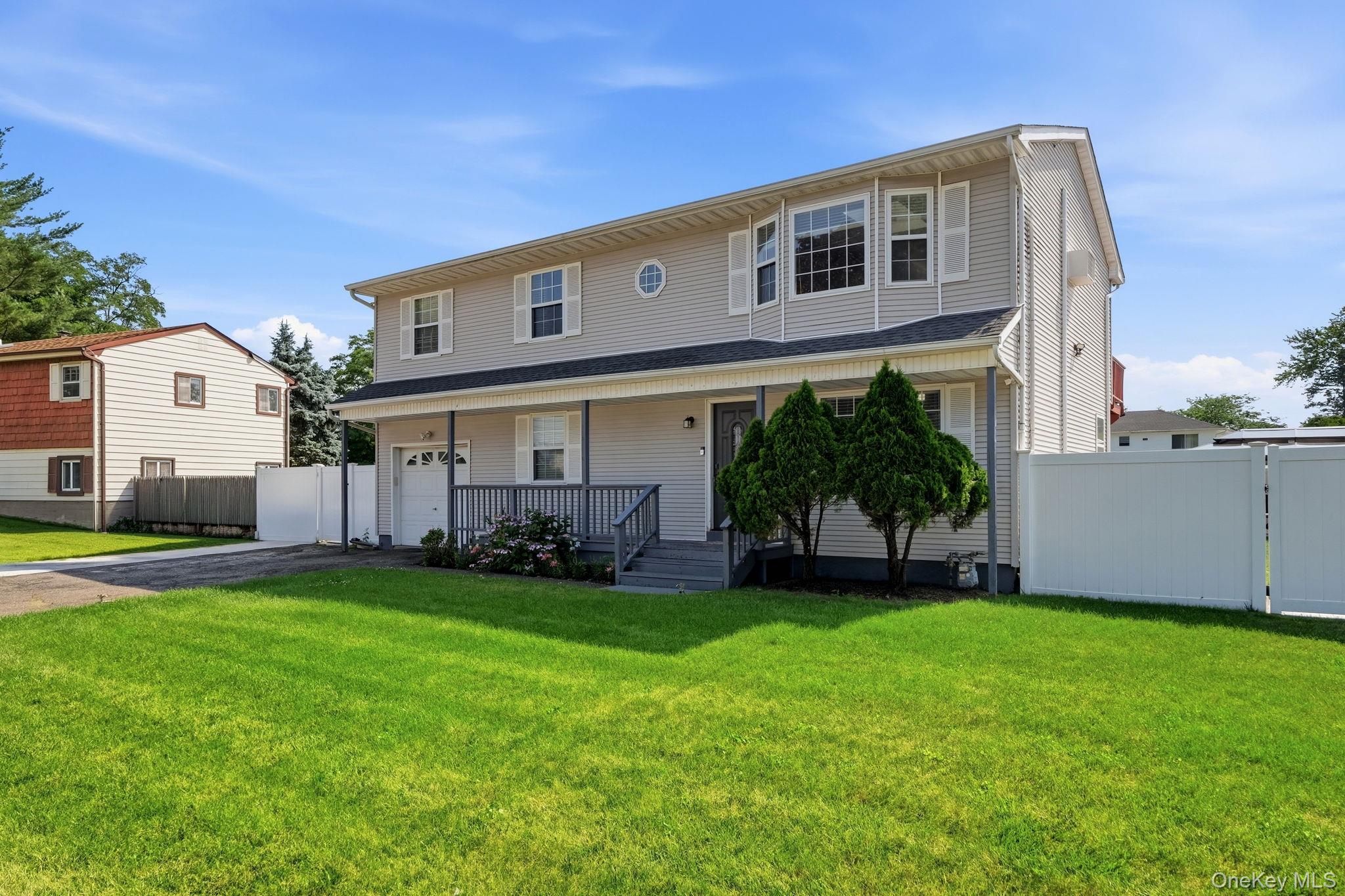 10 Carman Boulevard