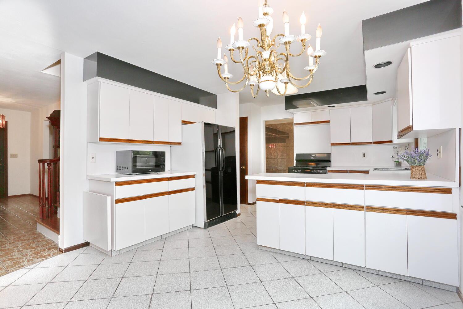 19 Verona Court, New City, New York image 8