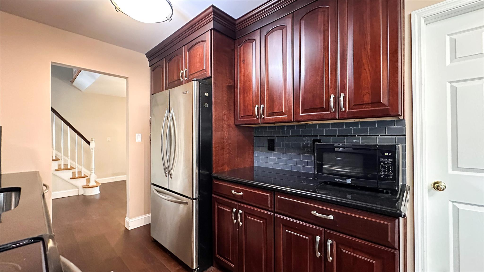 530 Melville Road, Farmingdale, New York image 11