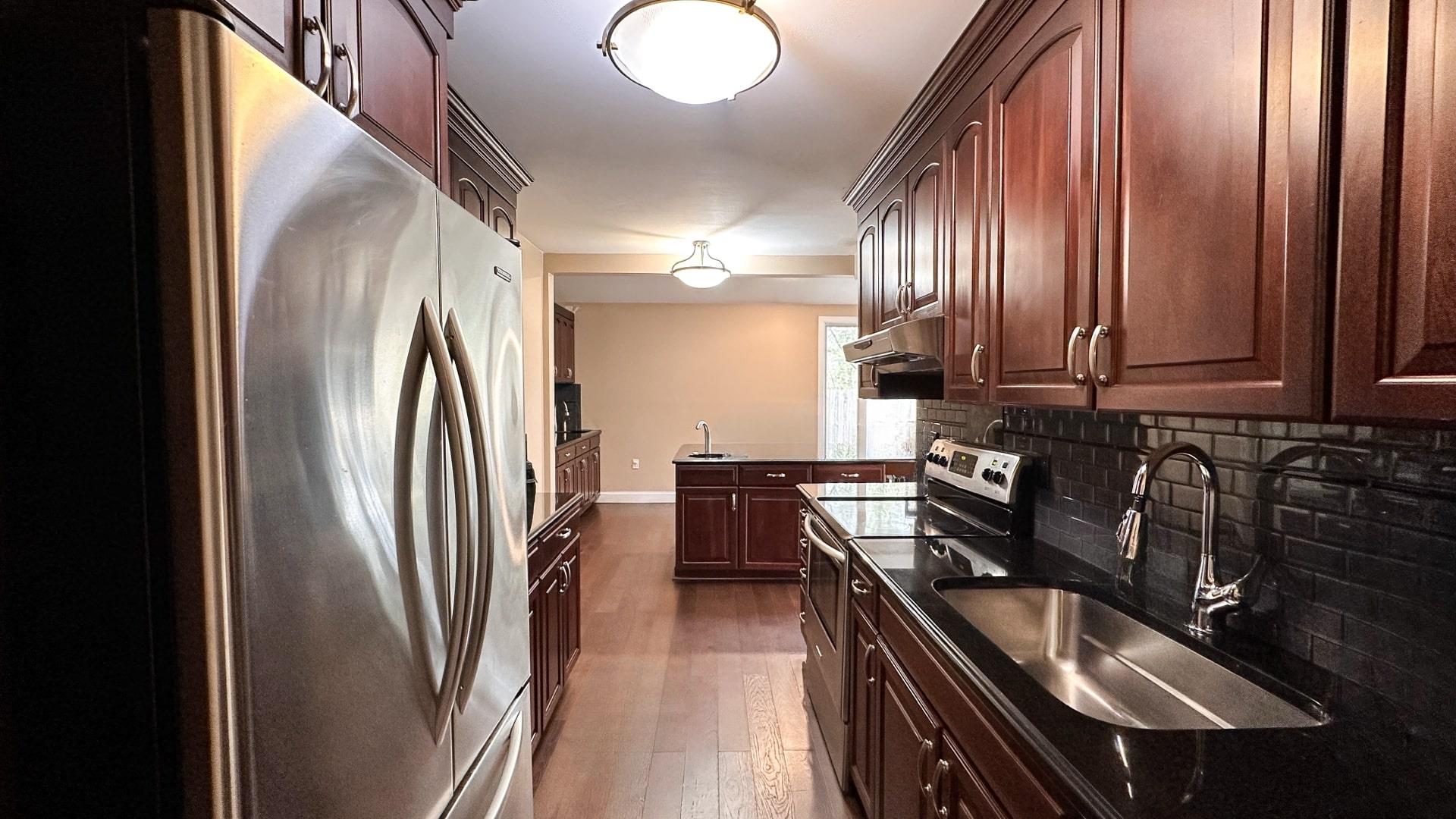 530 Melville Road, Farmingdale, New York image 9