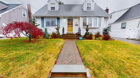120 Barrymore Boulevard, Franklin Square, NY 11010 - MLS#: 939698