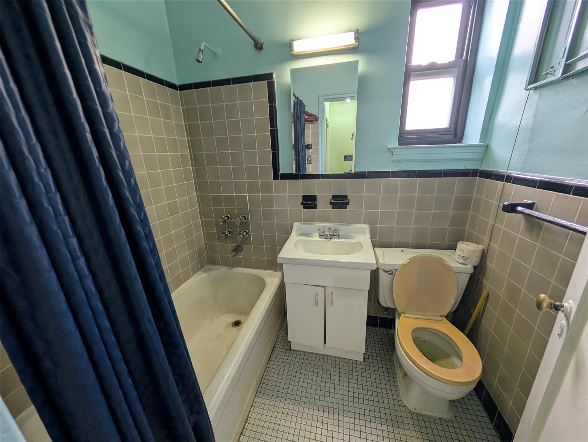 21-16 77 Street 2nd Floor